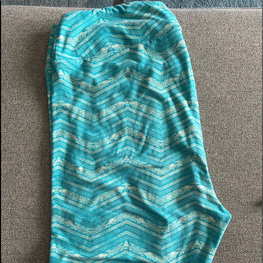 LuLaRoe leggings Tall/Curvy Aqua/Cream